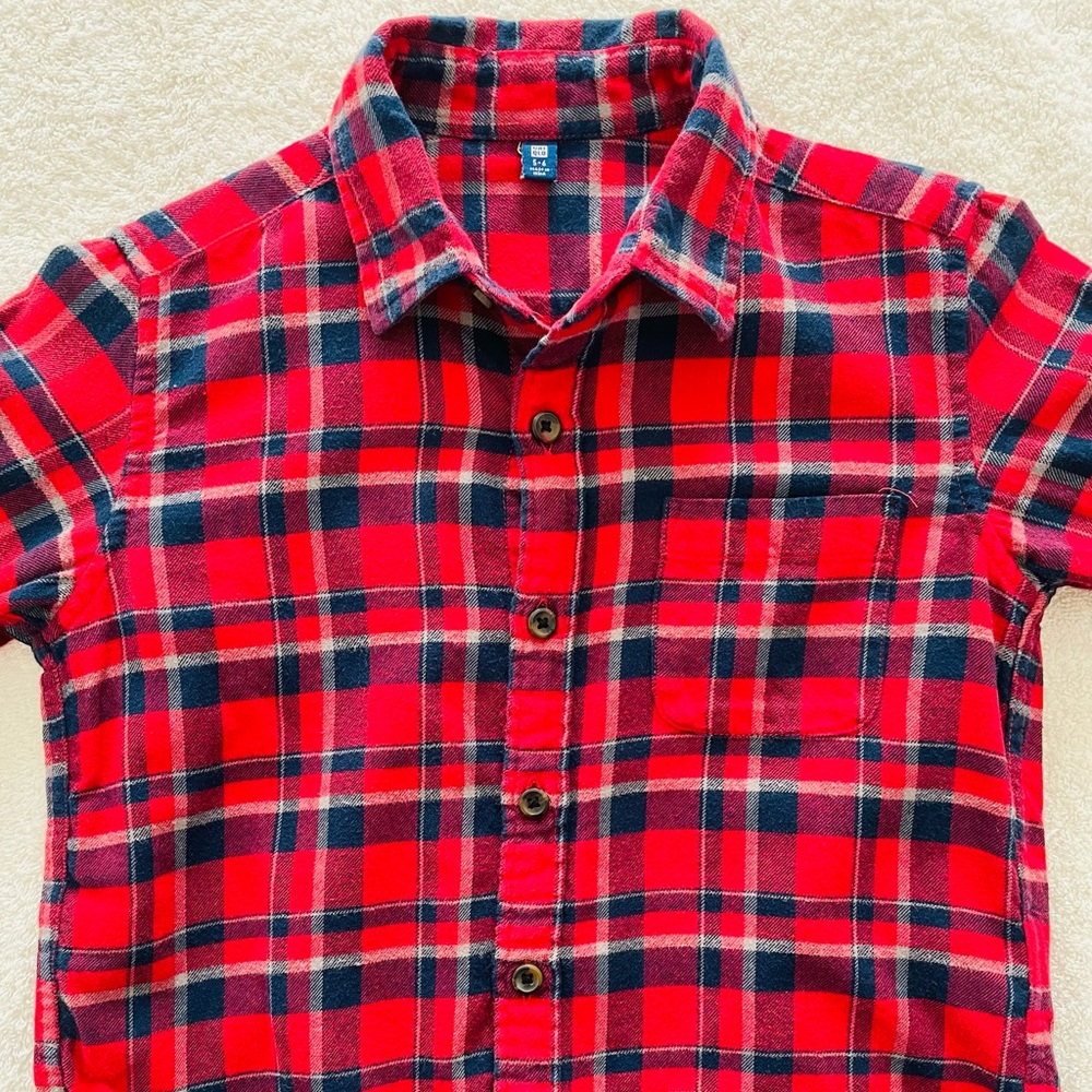 UNIQLO FLANNEL CHECKED LONG SLEEVE SHIRT BOYS SIZE 5 - 6 YEARS